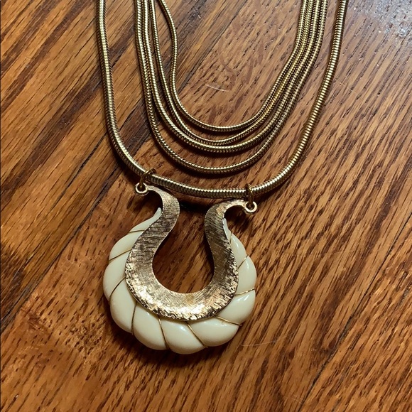 Made in the Deep South Necklace - Picture 1 of 8